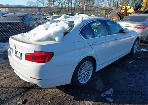 2011 BMW 535I xDrive z USA, uszkodzony, nr VIN WBAFU7C51BC870921